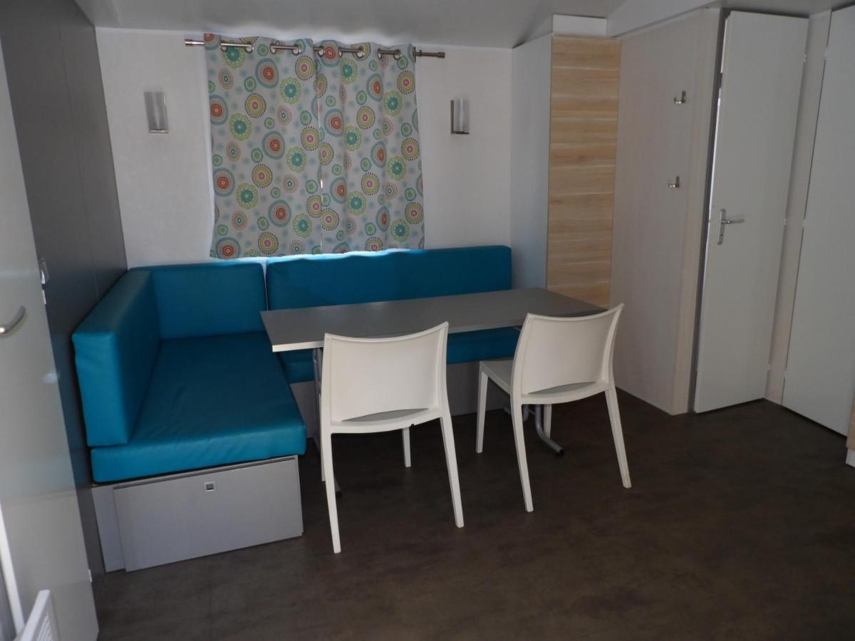 Mobil-Home Terrasse Semi-Couverte Limeuil Eksteriør bilde